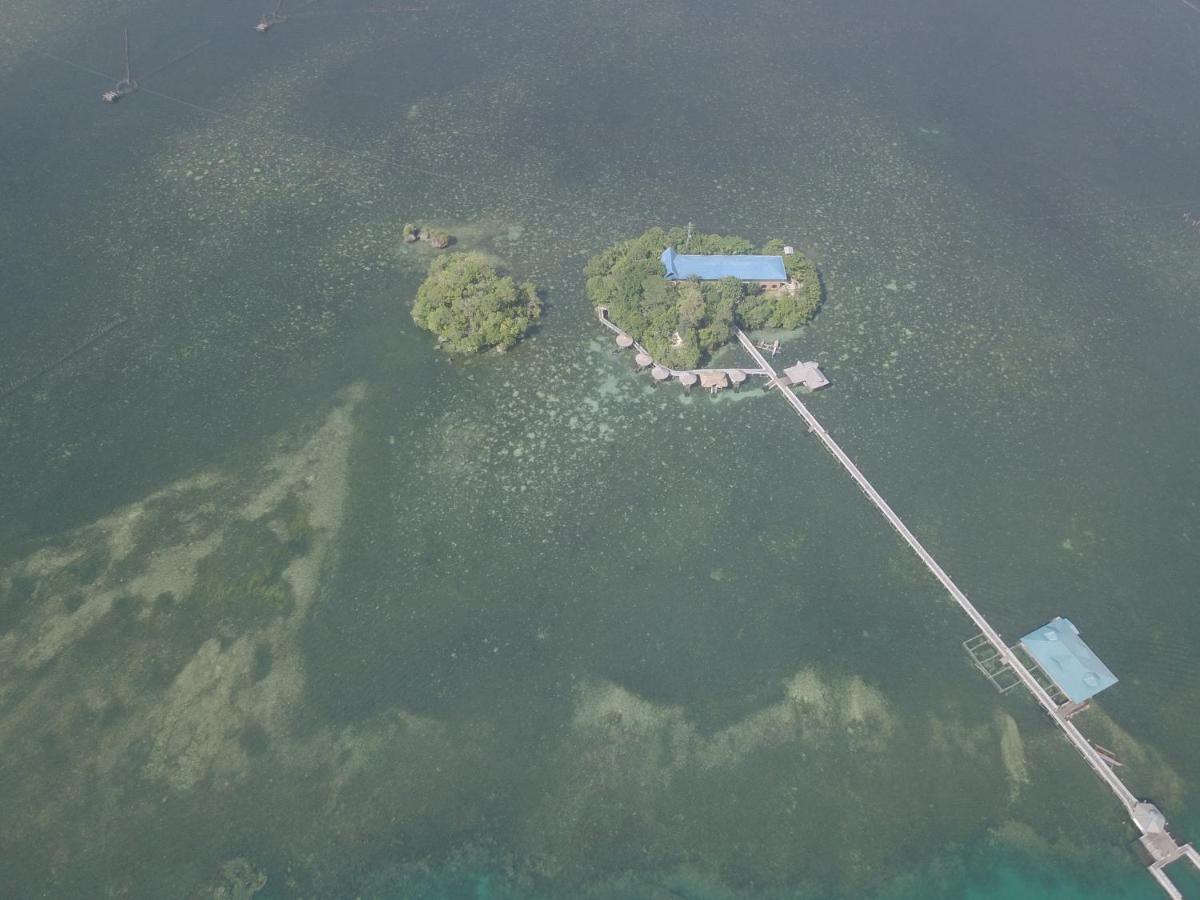Enchanted River Rock Island Resort Hinatuan Exterior foto